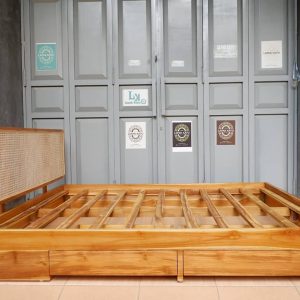 Minimalis Rattan Bed