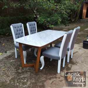 Elegan Set Dining Table with Marble