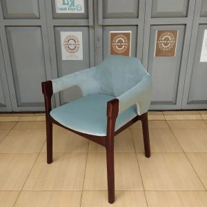 Adis Chair